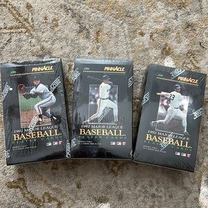 Score 1992 baseball cards.